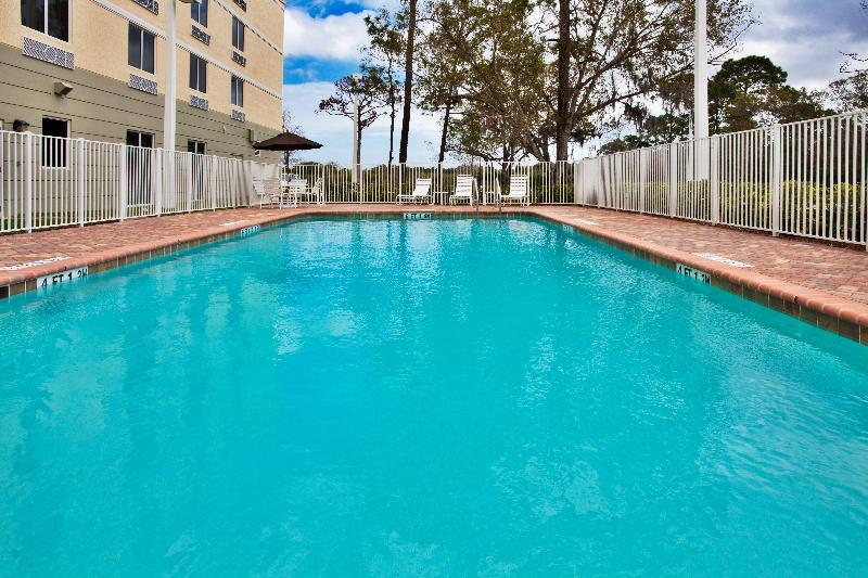 Holiday Inn Express Hotel & Suites Palm Bay By Ihg Εξωτερικό φωτογραφία